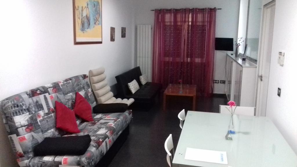 Apartamentos Turisticos Los Angeles Alcazar de San Juan Kültér fotó