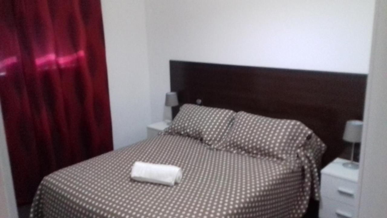 Apartamentos Turisticos Los Angeles Alcazar de San Juan Kültér fotó