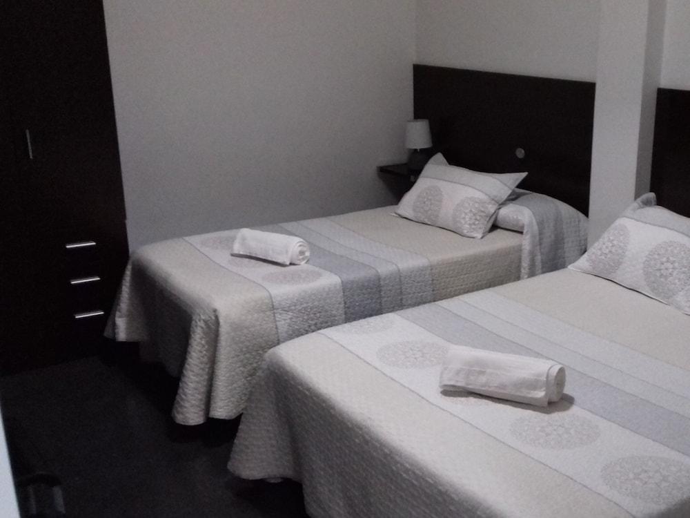 Apartamentos Turisticos Los Angeles Alcazar de San Juan Kültér fotó